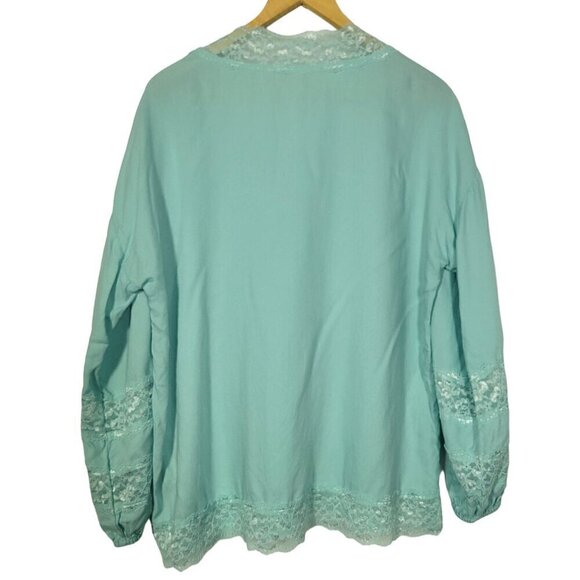 Soft Surroundings Women's Claudia Teal Dust Lace Pebbled Crepe Blouse Size L - Picture 10 of 14